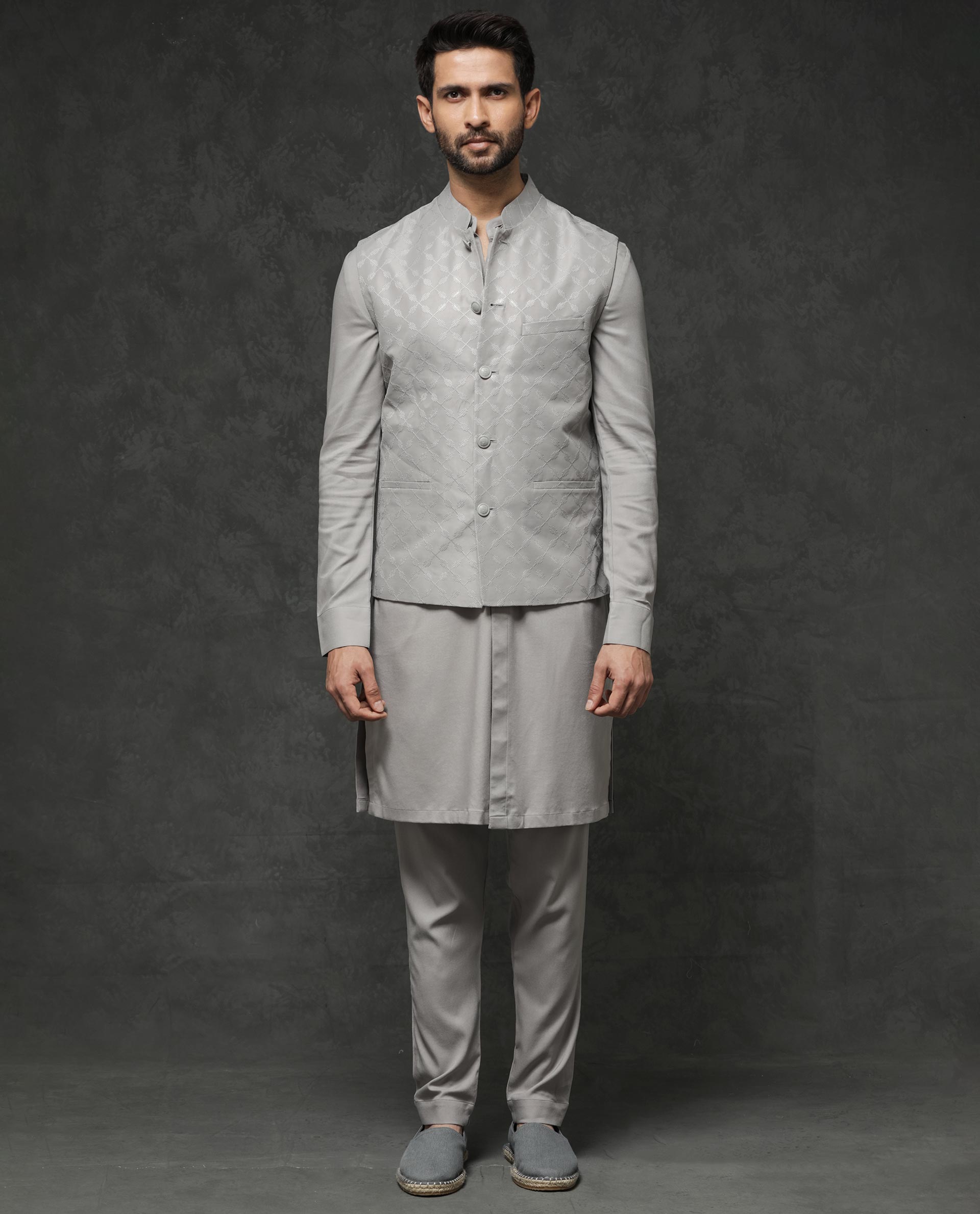 Rare Rabbit Men's Medo Kpb Grey Viscose Embroidered Regular Fit Full Sleeve Mandarin Collar Kurta Suit