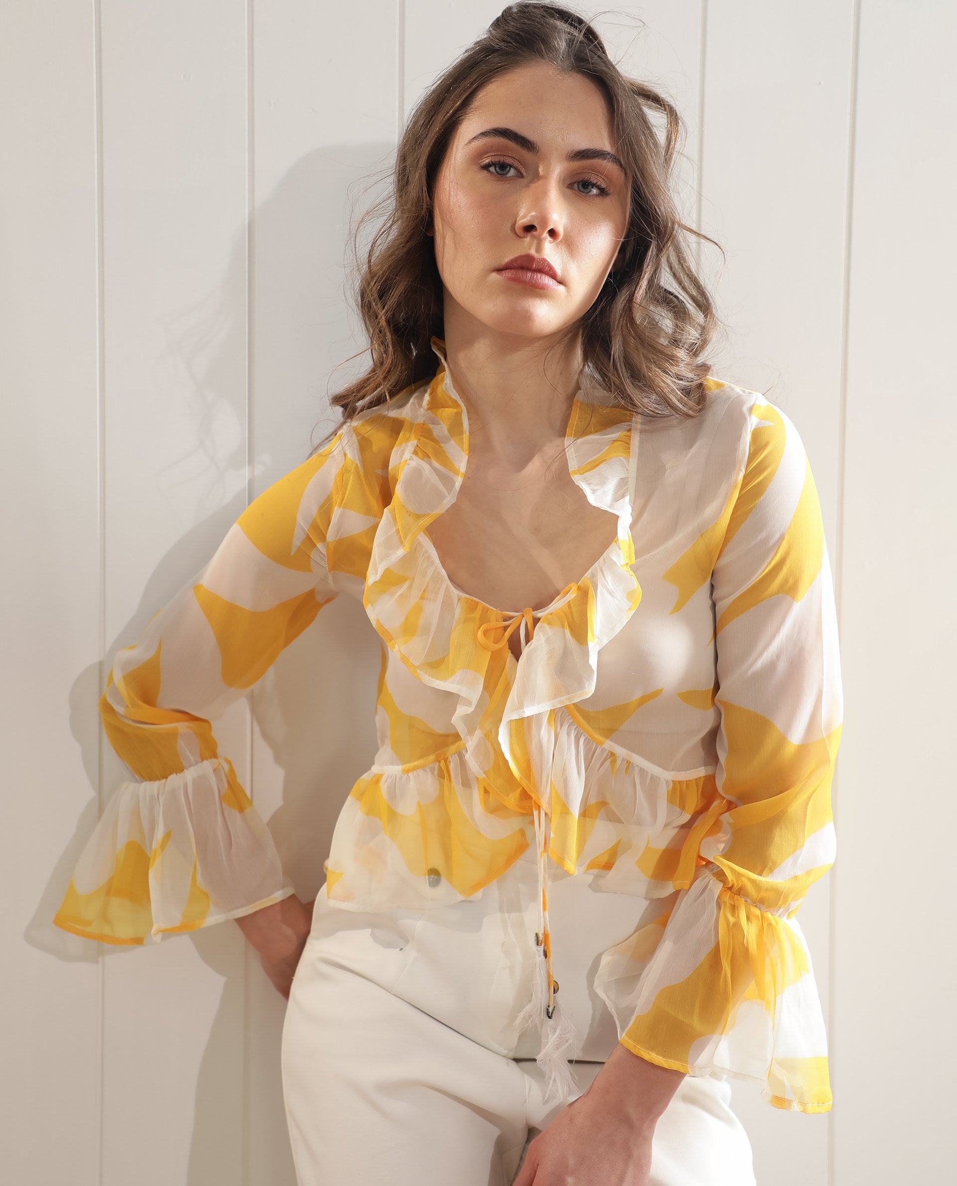 Rareism Women's Simone White Polyester V-Neck Floral Print Bell Sleeve Regular Fit Shrug